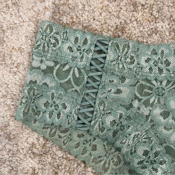 [NWT] Victoria’s Secret Lace-Up Lacie Cheeky Panty Seasalt Green Small - Picture 5 of 8